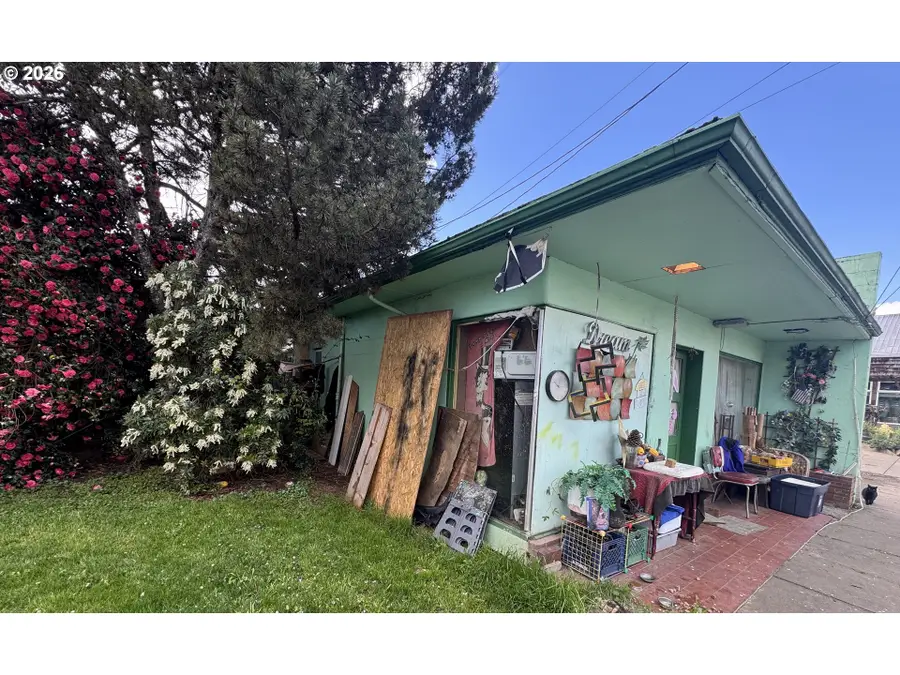 107 5th St, Amity, OR 97101 - #2