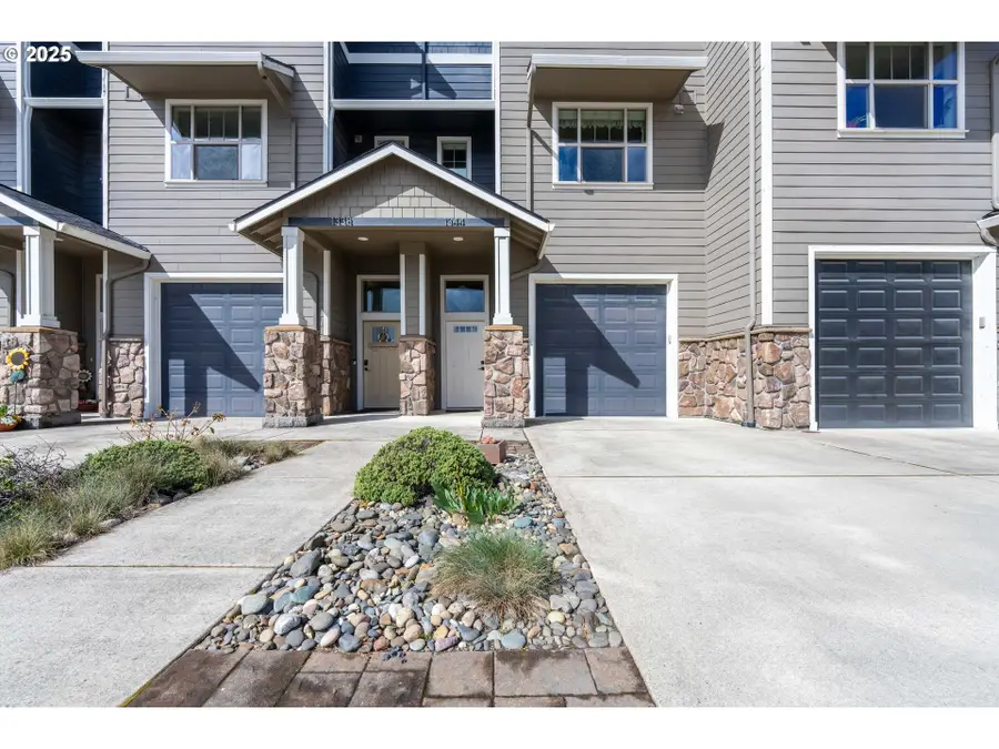 1344 Seagate Ave, Coos Bay, OR 97420 - Image #2