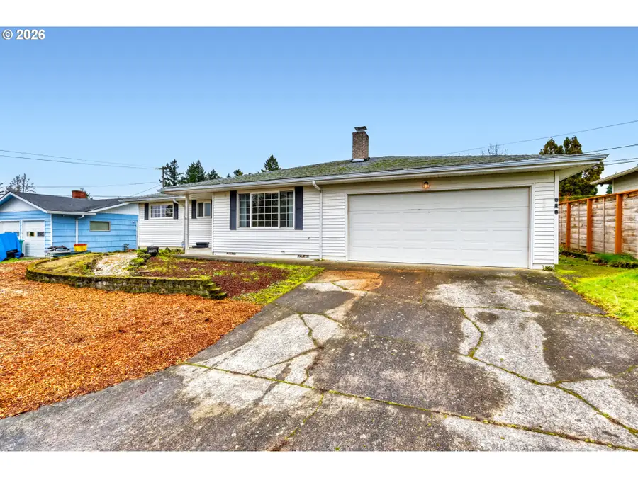 920 SE 214th Ave, Gresham, OR 97030 - Image #3