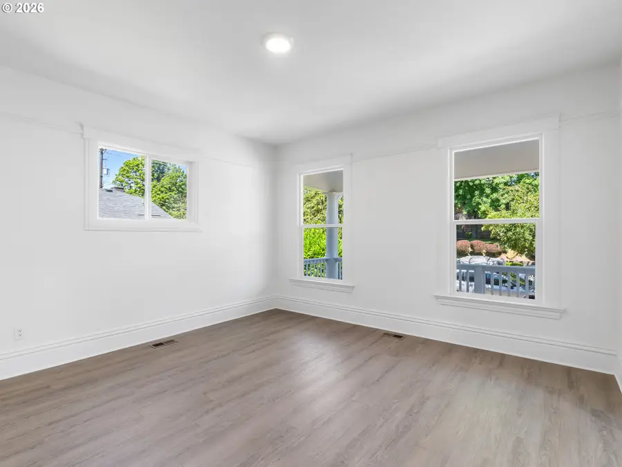 3818 SE Morrison St, Portland, OR 97214 - #3