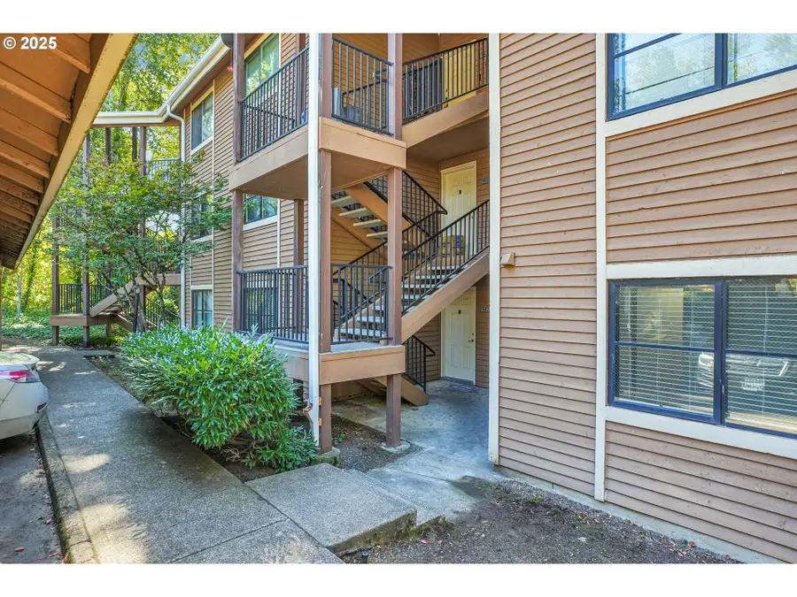 9872 SE Talbert St, Clackamas, OR 97015 - Image #2