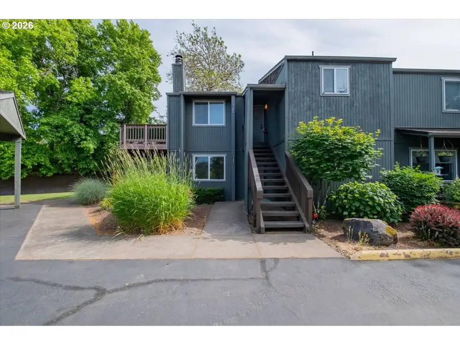 2864 Newton Pl, Philomath, OR 97370 - #2