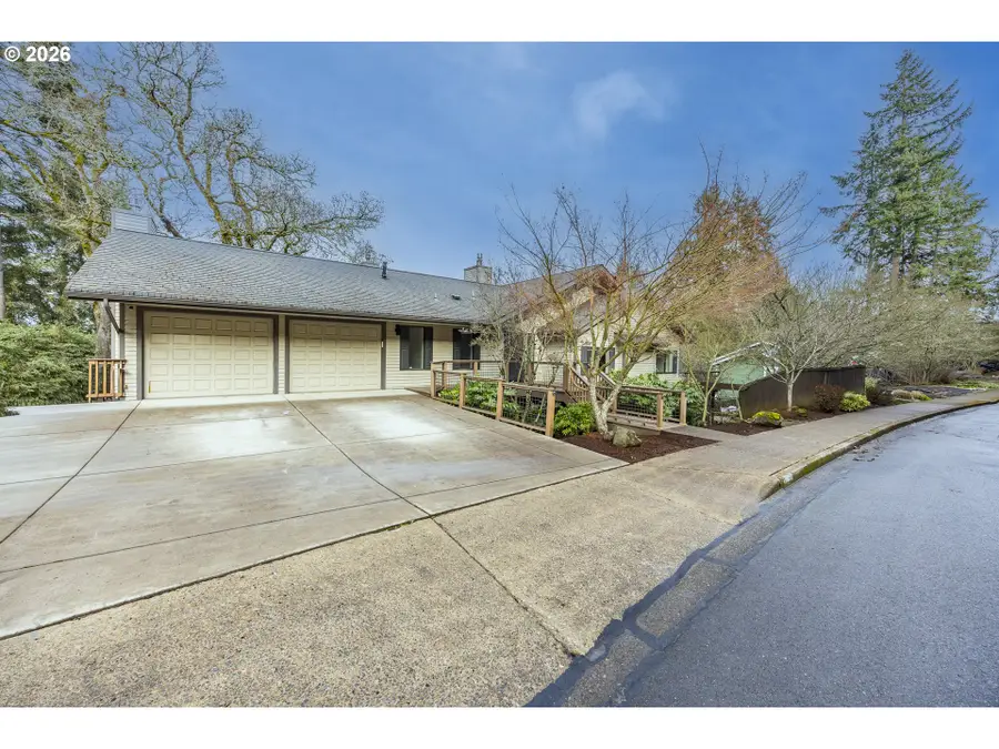 2315 W 28th Ave, Eugene, OR 97405 - Image #2