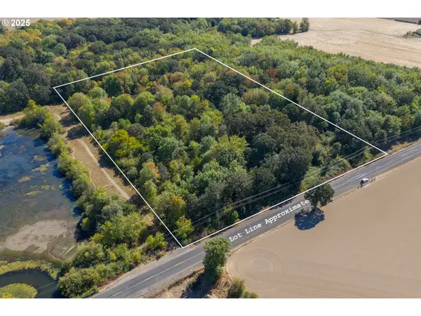 Three Lakes Rd Se #200, Albany, OR 97322