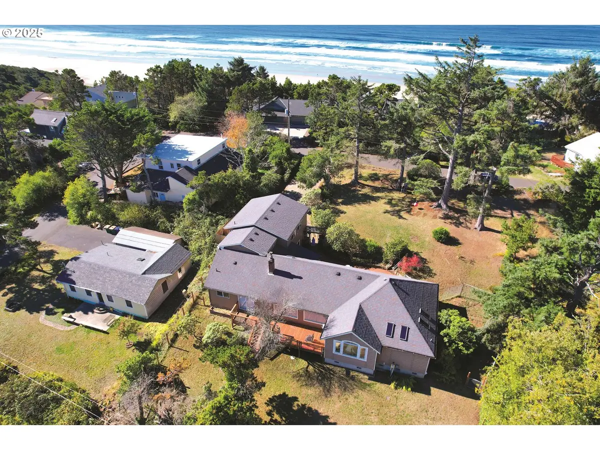 2225 NW Oceanview Dr, Newport, OR 97365 - Image #1