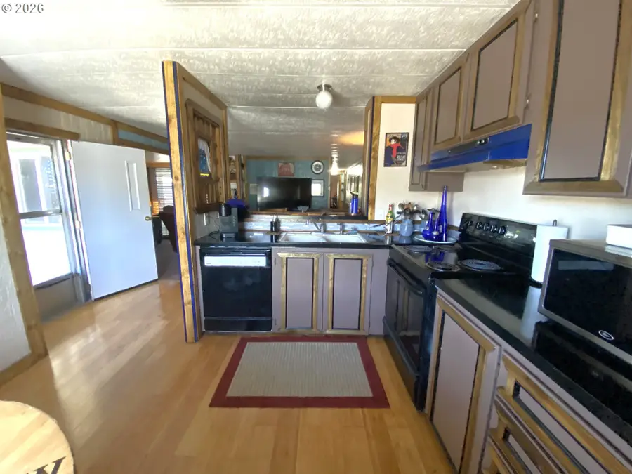 15889 Sunset Strip #17, Brookings, OR 97415 - Image #3