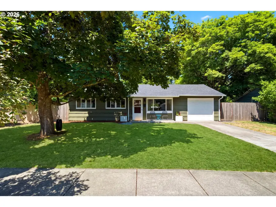 11555 SW 11th St, Beaverton, OR 97005 - #3