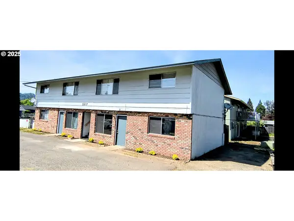 587 W Berdine St, Roseburg, OR 97471