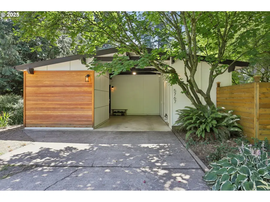 5767 Baleine St, Northwest Clackamas, OR 97035 - Image #2