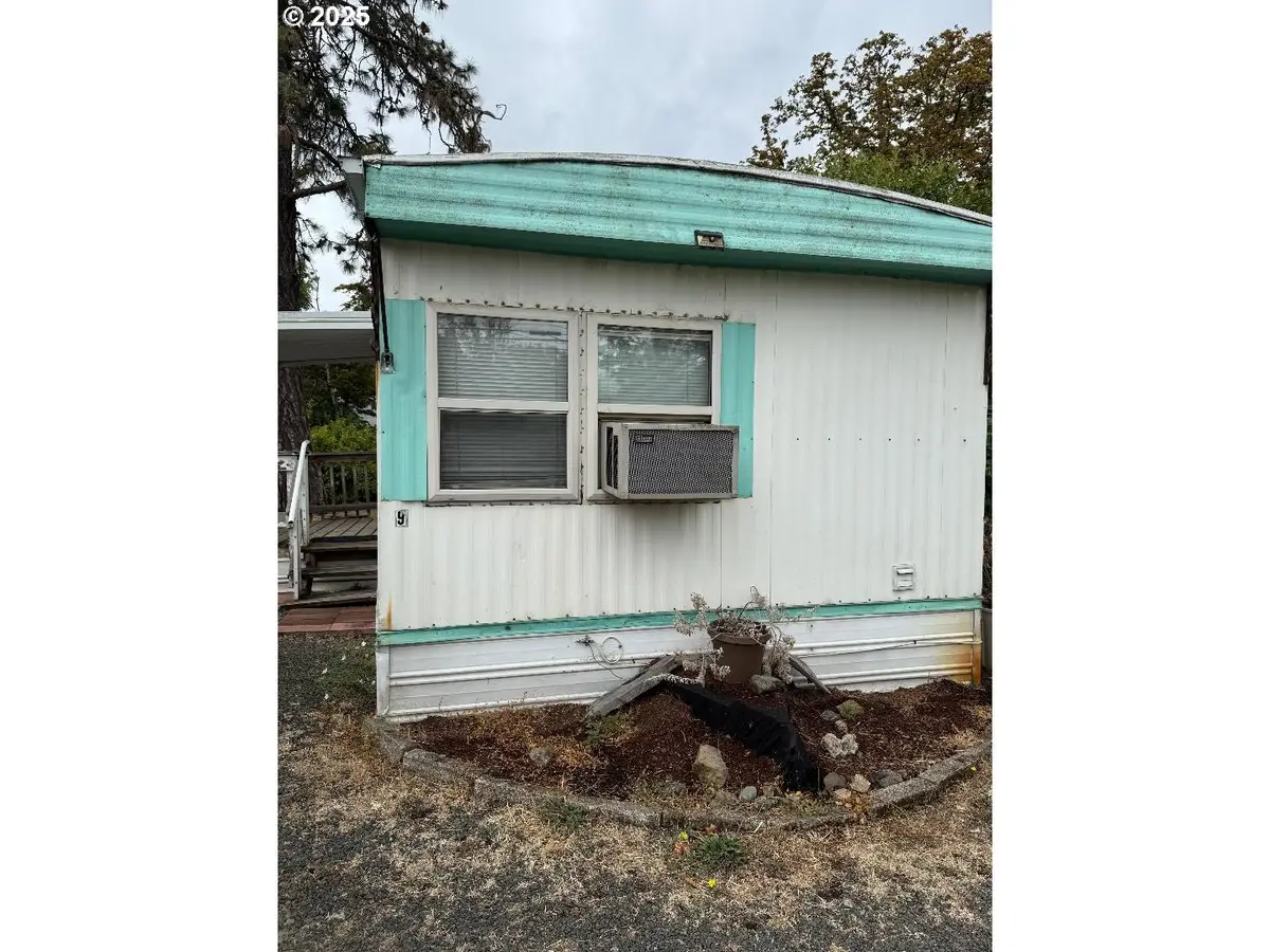 5000 NE Stephens St, Roseburg, OR 97470 - Image #1