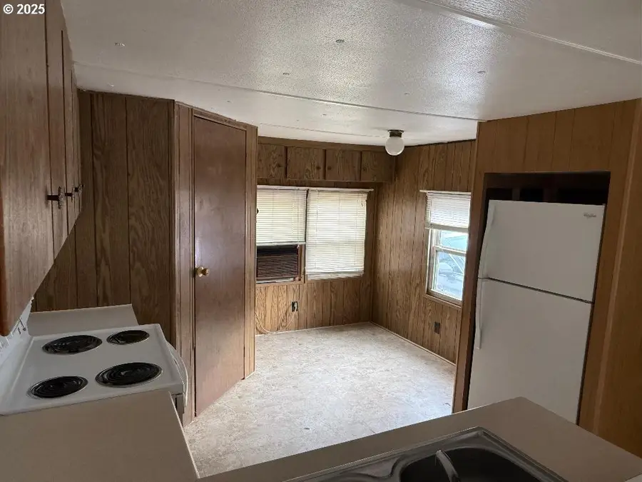 5000 NE Stephens St, Roseburg, OR 97470 - Image #3