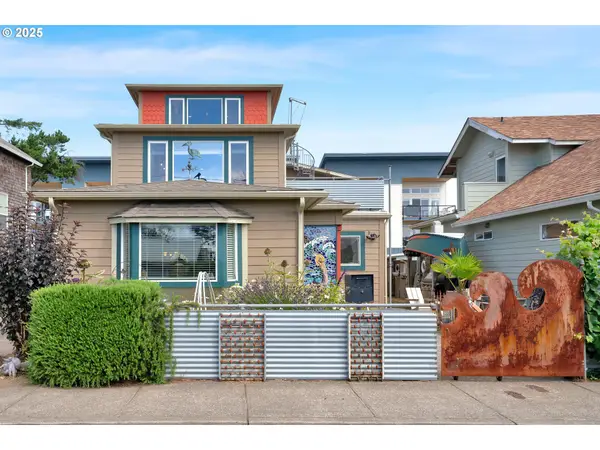 923 SW 50th St, LincolnCity, OR 97367