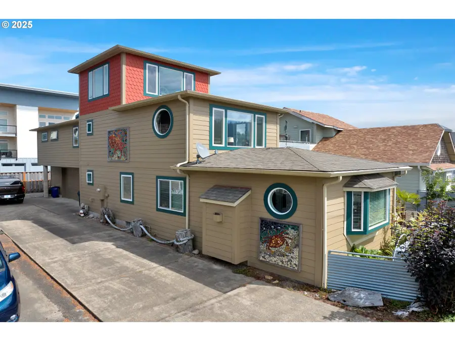 923 SW 50th St, Lincoln City, OR 97367 - Image #2