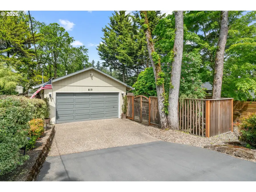 810 Mcvey Ave, Lake Oswego, OR 97034 - #2
