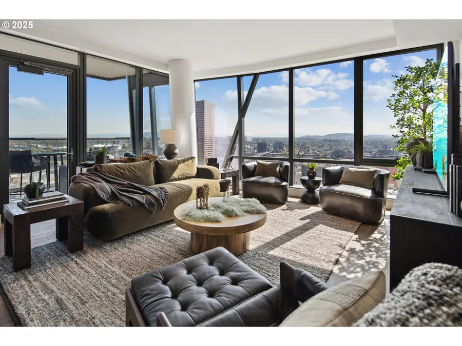 550 SW 10th Ave #2306, Portland, OR 97205 - Image #3