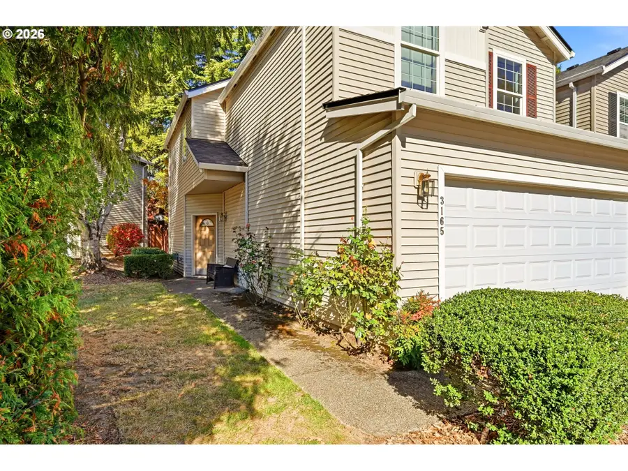 3165 SE Blue Bird Dr, Hillsboro, OR 97123 - #3