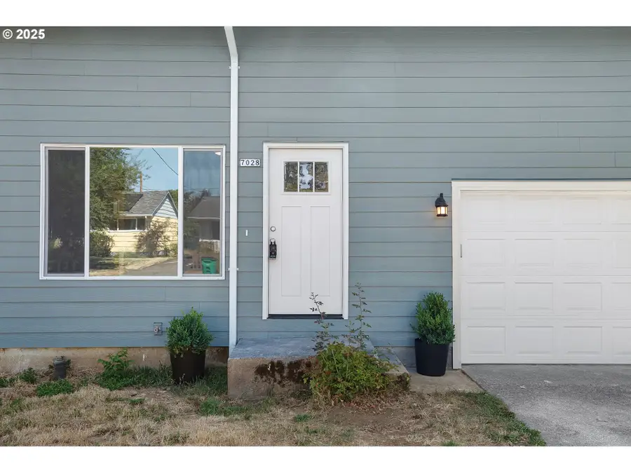 7028 SE 86th Ave, Portland, OR 97266 - #2