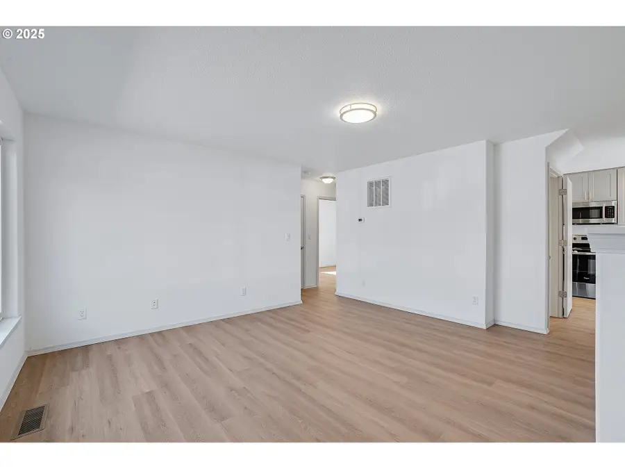 7028 SE 86th Ave, Portland, OR 97266 - #3