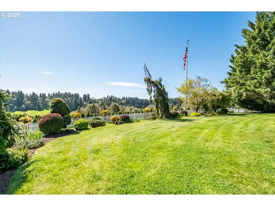855 Perrydale Rd, Dallas, OR 97338 - #3