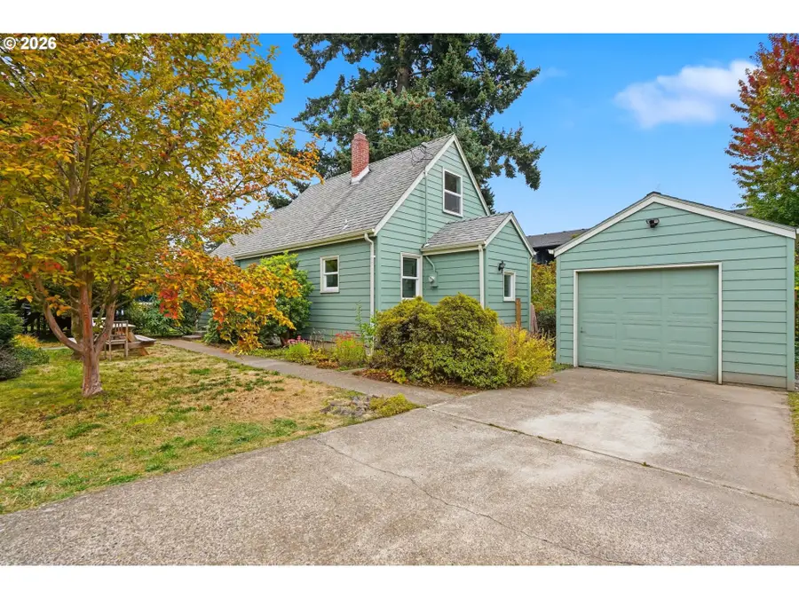11140 NE Schuyler St, Portland, OR 97220 - #2
