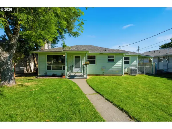 1321 E 13th St, TheDalles, OR 97058