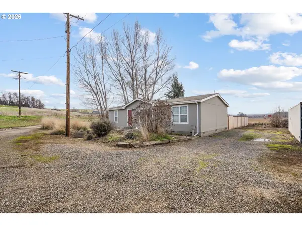 910 E College St, Echo, OR 97826