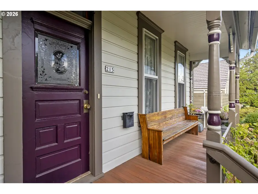 215 SW Hamilton St, Portland, OR 97239 - #2