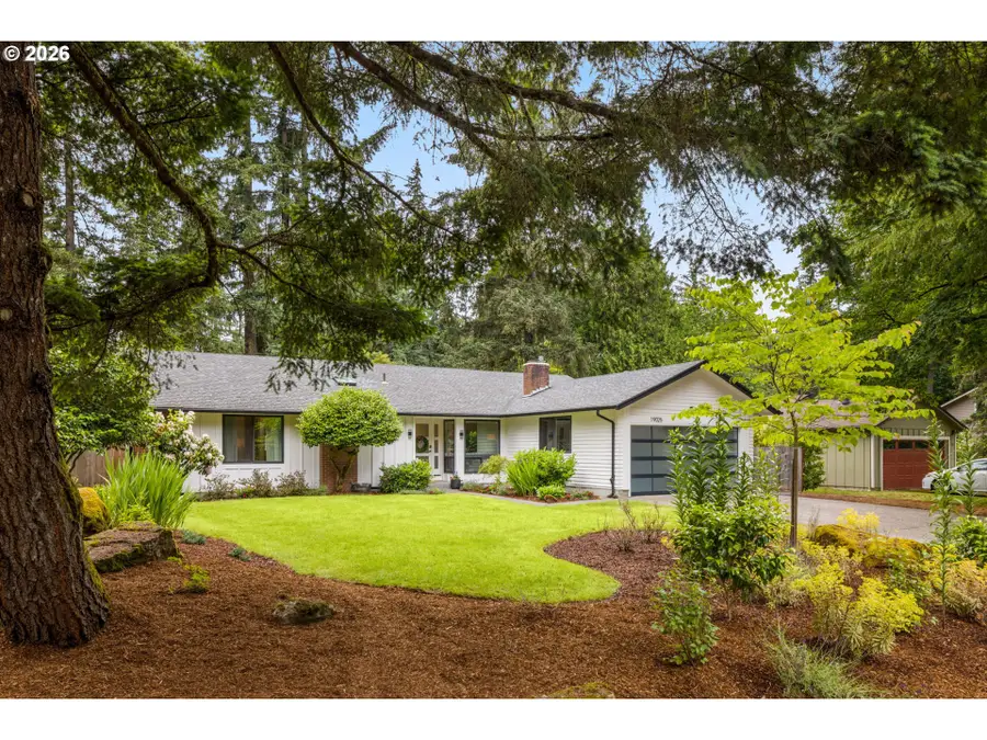 19025 Indian Springs Cir, Northwest Clackamas, OR 97035 - #2