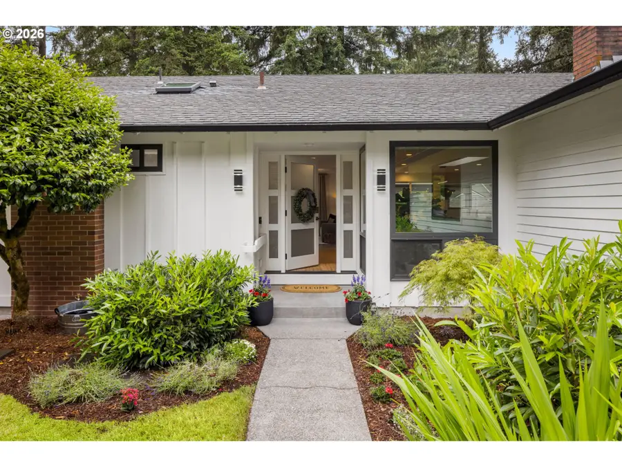 19025 Indian Springs Cir, Northwest Clackamas, OR 97035 - #3