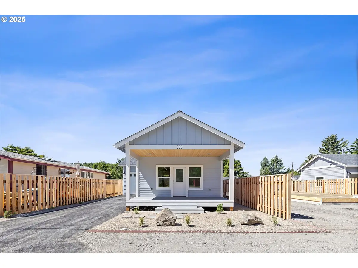 333 SE Oar Ave, Lincoln City, OR 97367 - Image #1