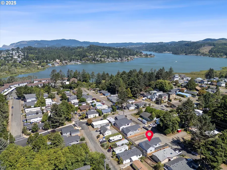 333 SE Oar Ave, Lincoln City, OR 97367 - Image #3