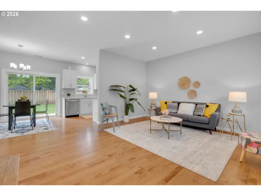 5306 Jean Rd, Lake Oswego, OR 97035 - #3