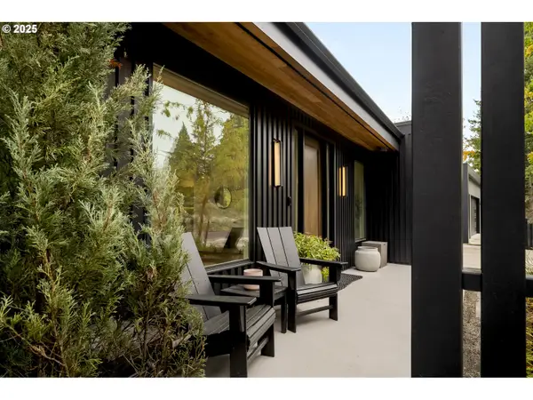 11504 NW Damascus St, Portland, OR 97229