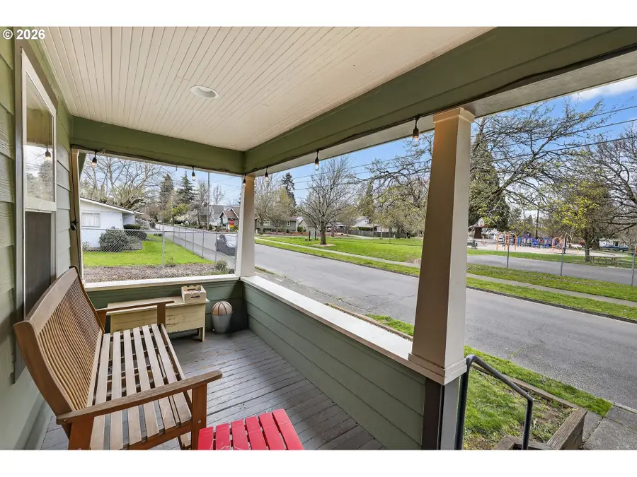 352 NE 21st St, Salem, OR 97301 - #3