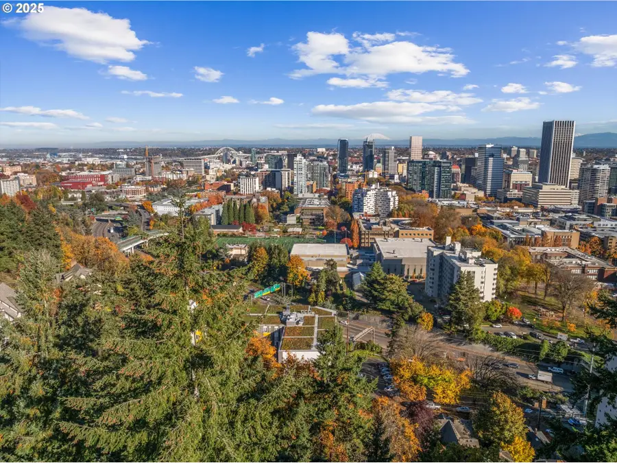 SW Cardinell Way, Portland, OR 97201 - Image #3