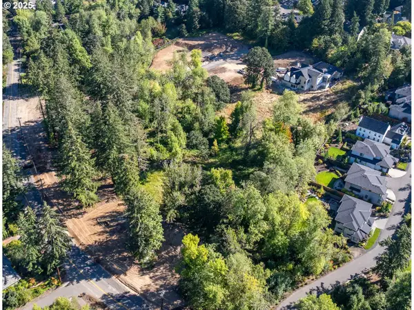 13560 Goodall Rd #7, LakeOswego, OR 97034