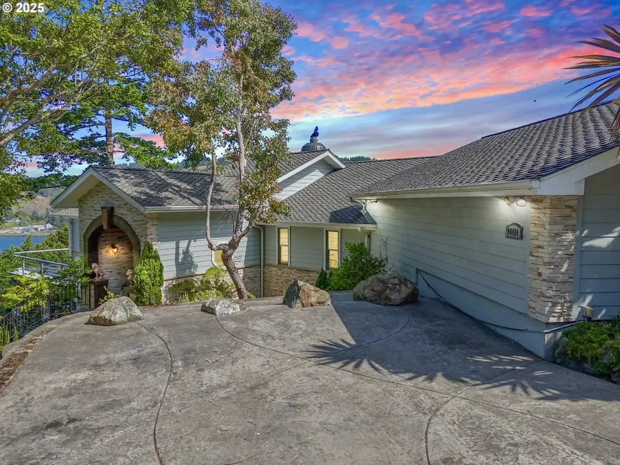 94414 Tom Cat Hill Rd, Gold Beach, OR 97444 - Image #2