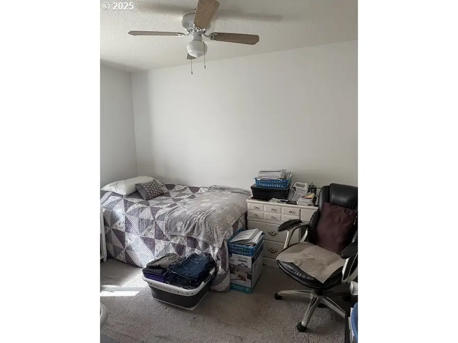 217 NE 146th Ave #5, Portland, OR 97230 - #2