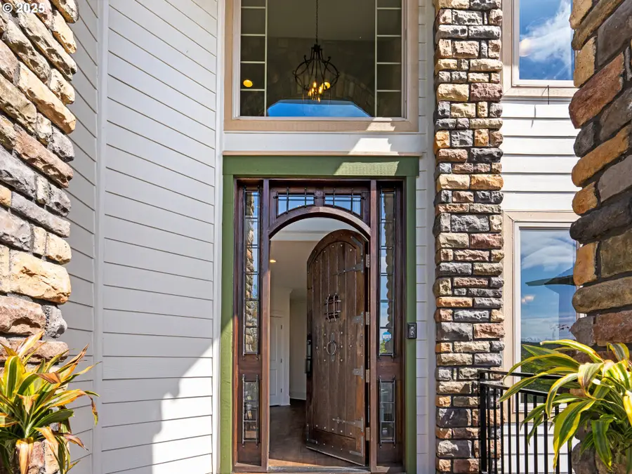 9540 SE Spyglass Dr, Happy Valley, OR 97086 - Image #2