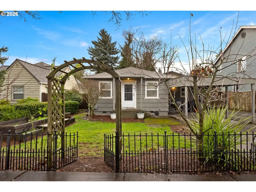 22986 SW Main St, Sherwood, OR 97140 - #2