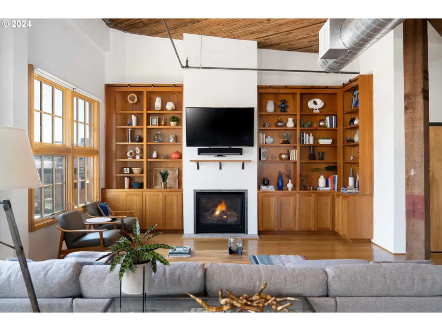 1420 NW Lovejoy St #703, Portland, OR 97209 - Image #2