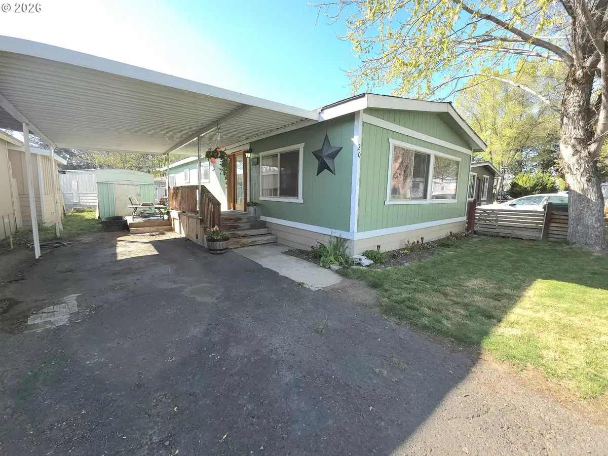 205 SE Lynn Blvd #20, Prineville, OR 97754 - #1