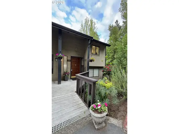 2800 Treetop Ln, WestLinn, OR 97068