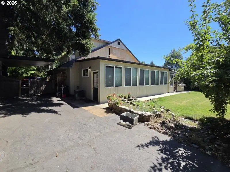 1575 Horn Ln, Eugene, OR 97404 - #2
