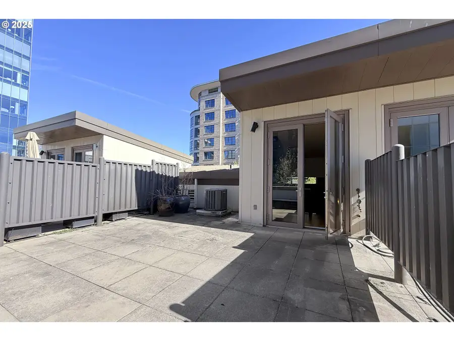 922 NW 11th Ave #104, Portland, OR 97209 - Image #3