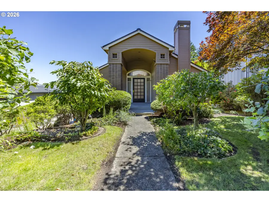 410 Spyglass Dr, Eugene, OR 97401 - #3