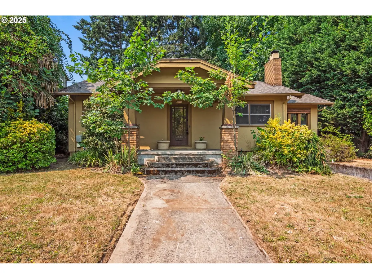 6219 N Minnesota Ave, Portland, OR 97217 - Image #1