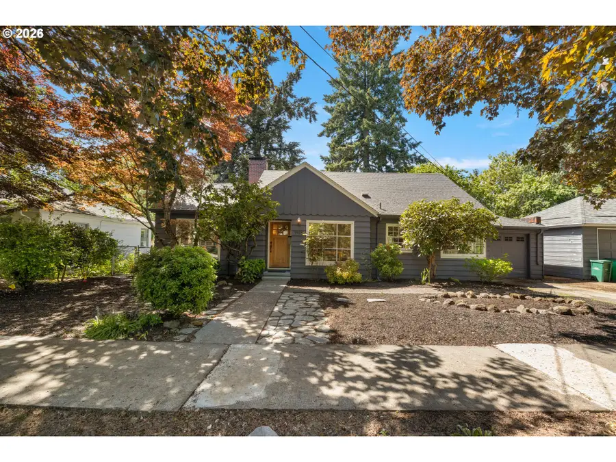 7939 SW 11th Ave, Portland, OR 97219 - #3