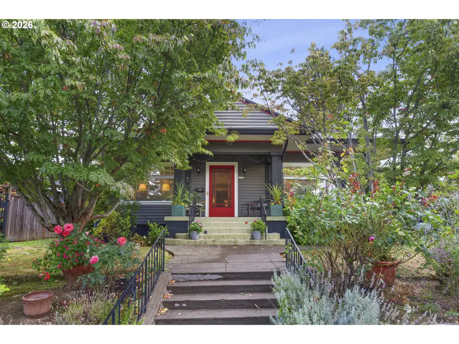 4249 SE Stark St, Portland, OR 97215 - #2