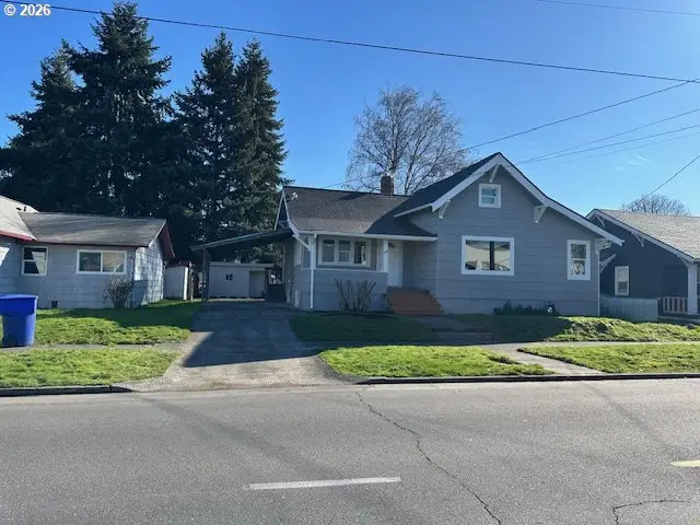 402 S 4th Ave, Kelso, WA 98626 - #2